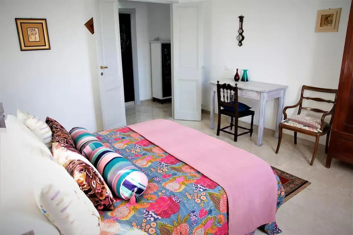 Heartwarming Apartment In Roma - 5 Minutes From Colosseum