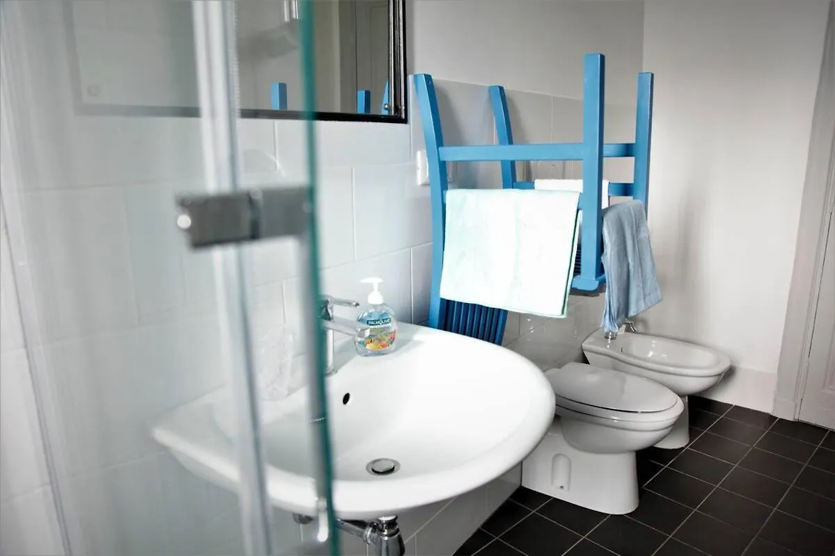 Heartwarming Apartment In Roma - 5 Minutes From Colosseum Rome